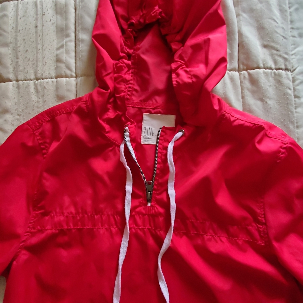 Zine red windbreaker